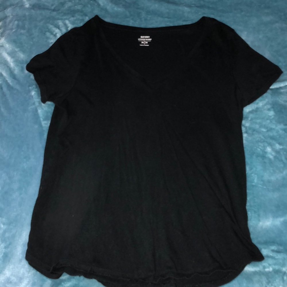 Old navy black t-shirt